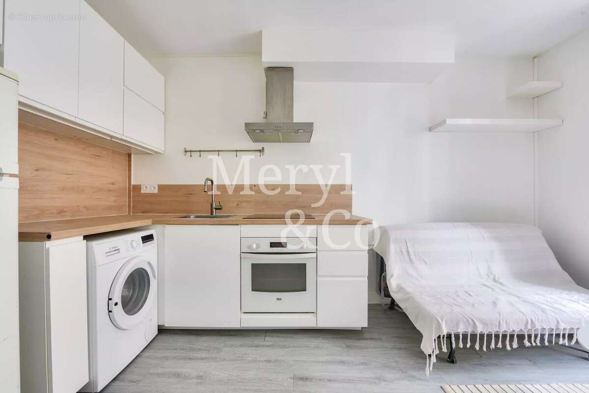 Appartement à PARIS-17E