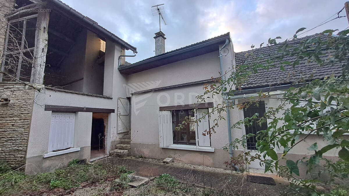 Maison Cruzy Le Chatel 3 pièce(s) - photo 8