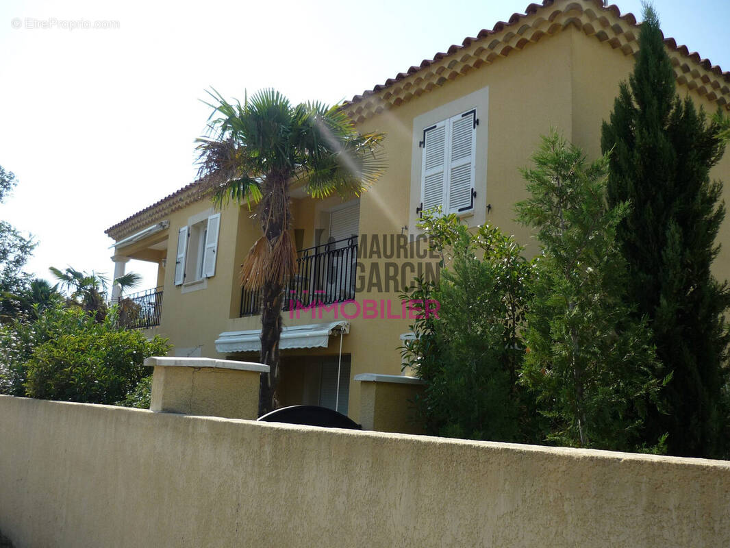 Appartement à L'ISLE-SUR-LA-SORGUE