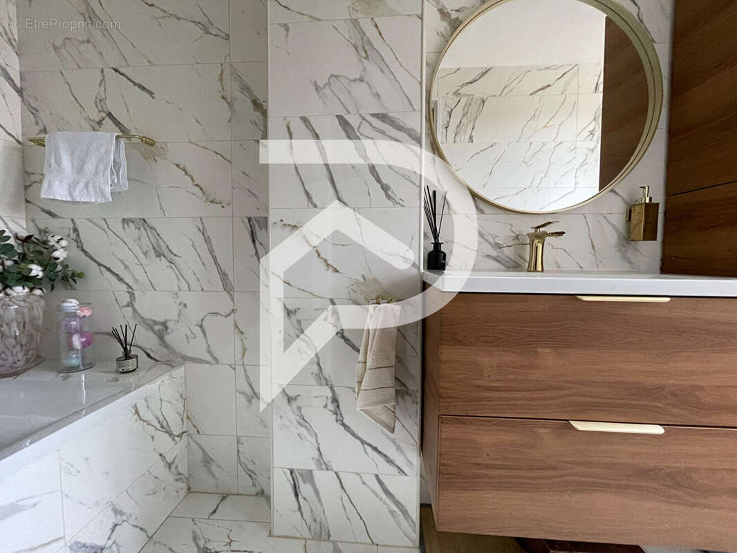 Maison à LIMEIL-BREVANNES