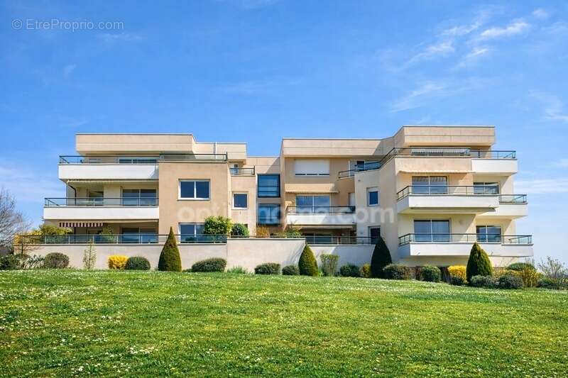 Appartement à MESSIGNY-ET-VANTOUX