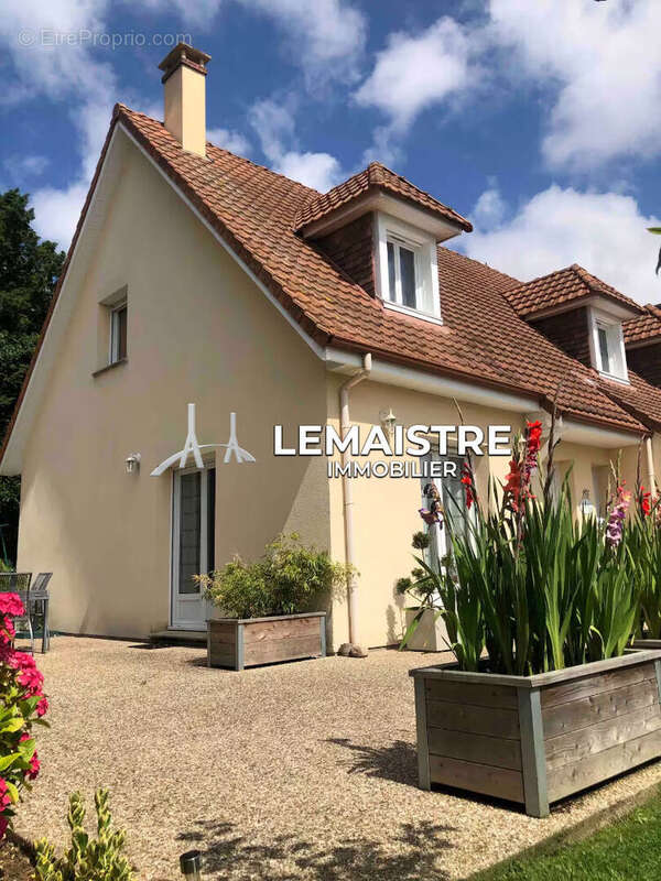 Maison à MONTIVILLIERS