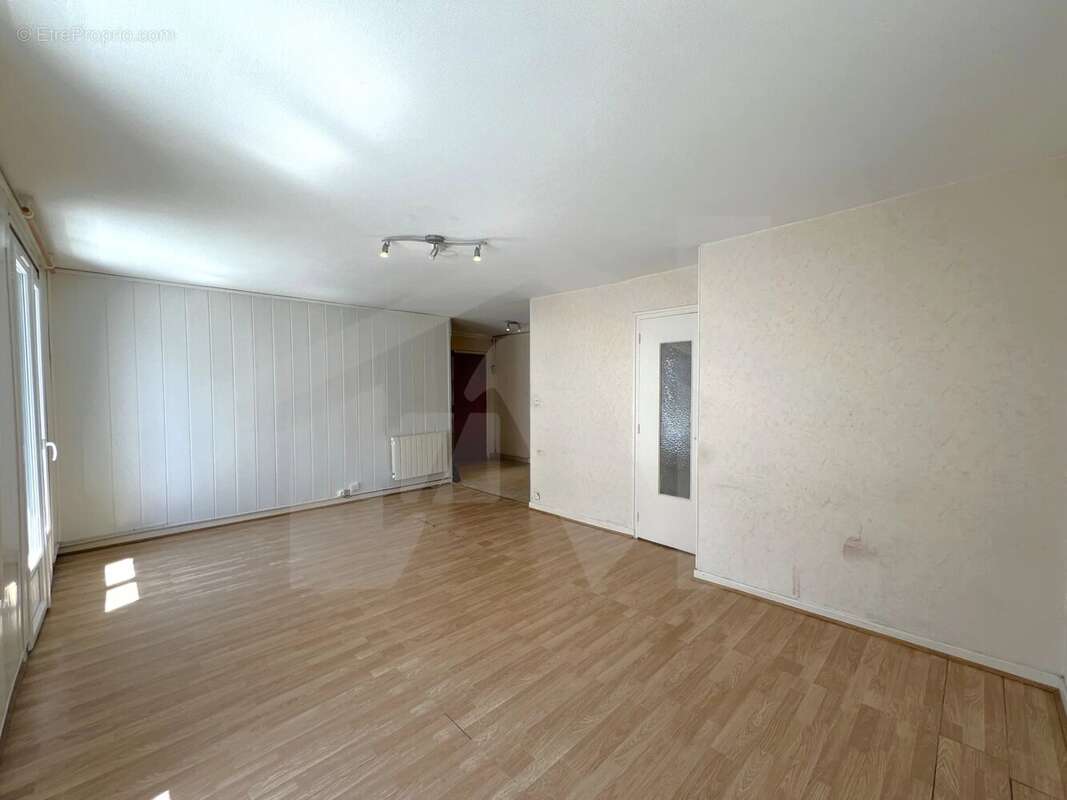 Appartement à SEYSSINET-PARISET