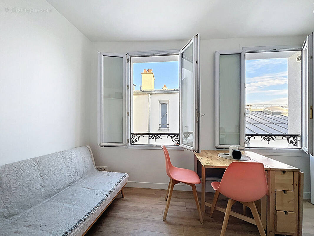 Appartement à PARIS-18E