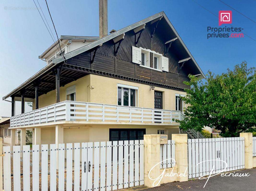 Maison à SAINT-ANDRE-LES-VERGERS