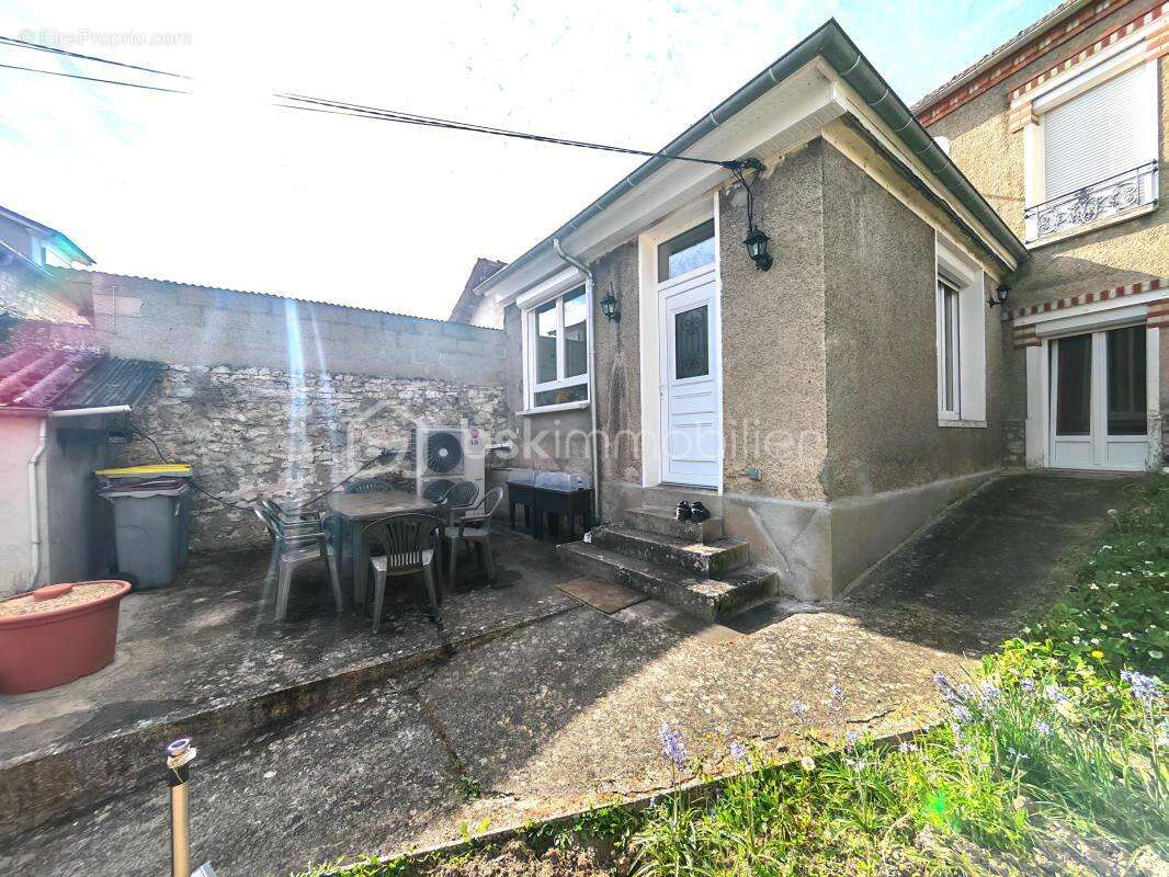 Maison à NEMOURS