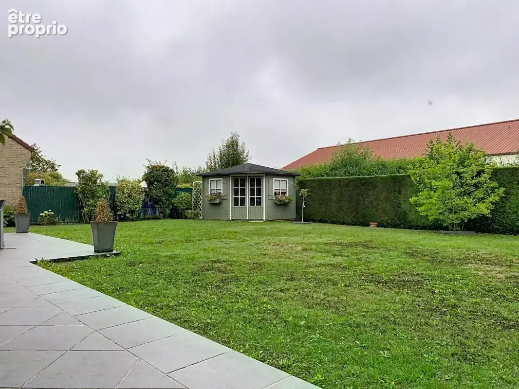 Villa individuelle de 1996 batie sur 615 m² - photo 12