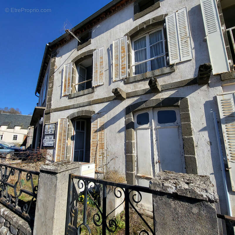 Maison à SAINT-SATURNIN