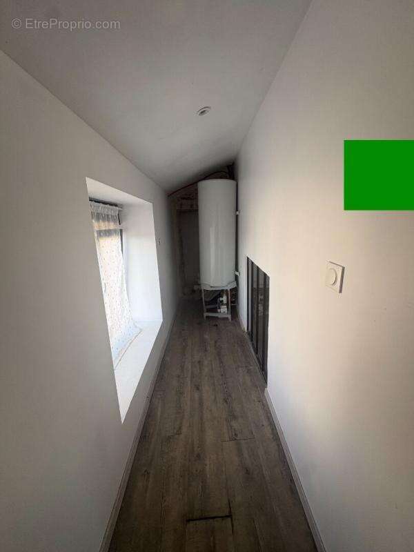 Appartement à MONTREVAULT