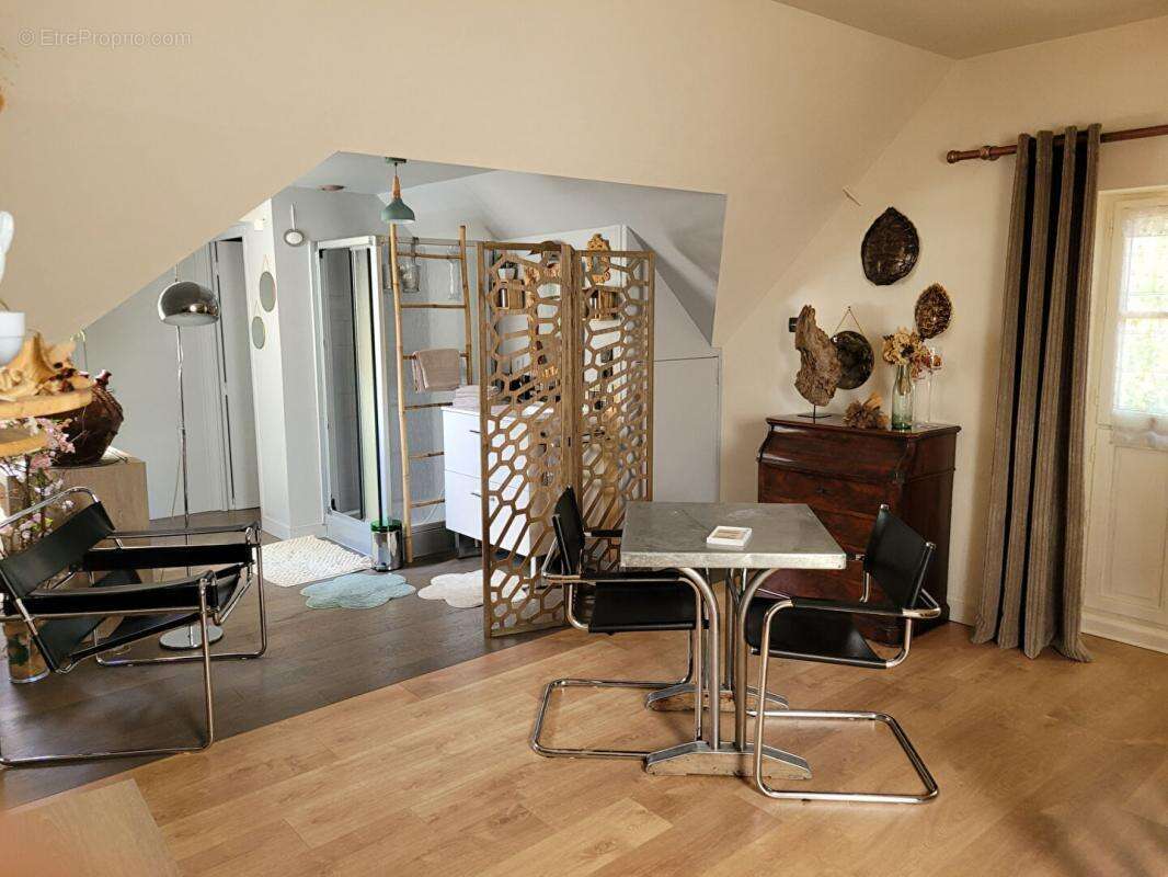 Maison à BLAISON-GOHIER