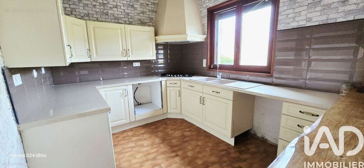 Maison 92 m² à Lavoute-Chilhac  - photo 9