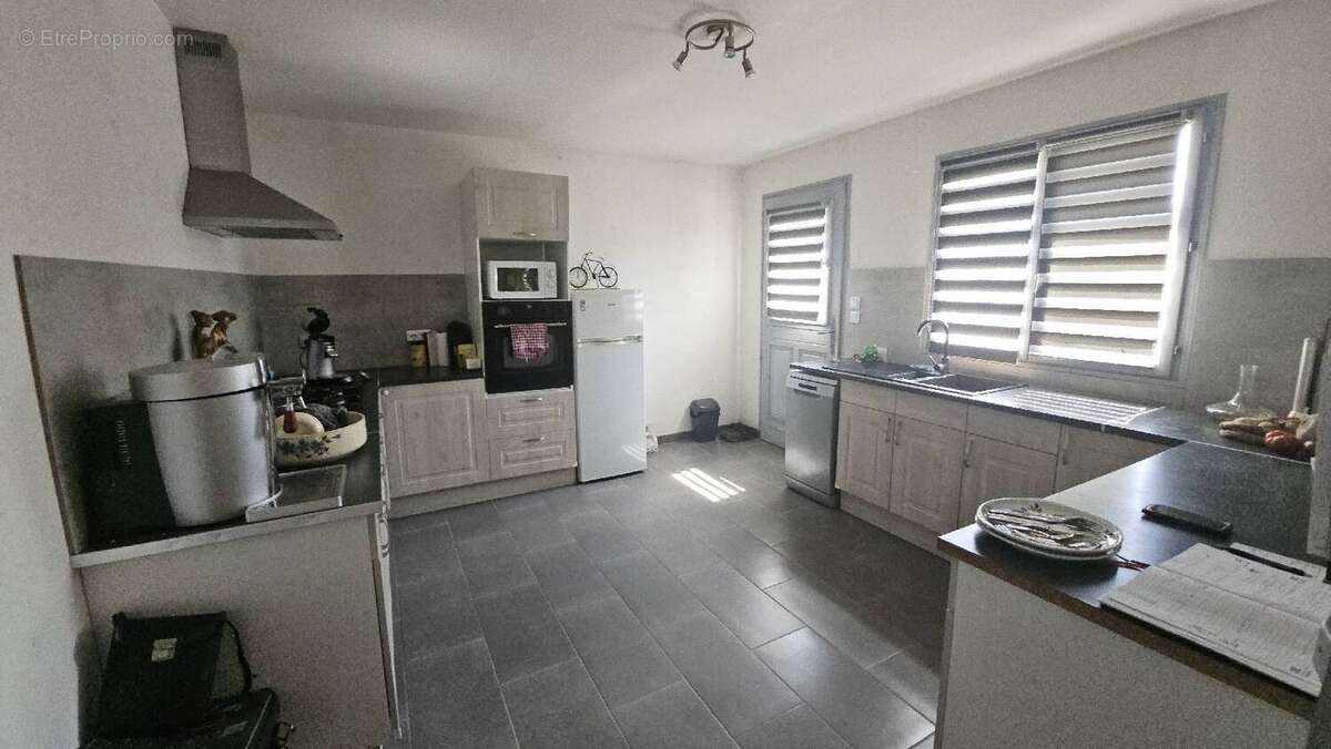 Maison à BUCHY