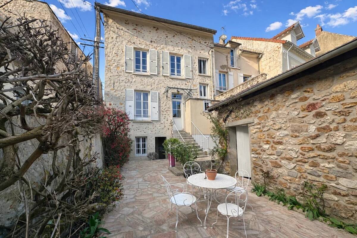 Maison à COULOMMIERS