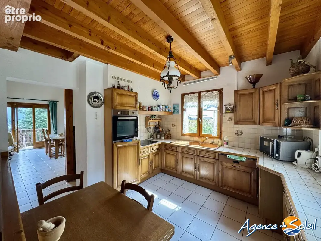 Maison 5 pièces 159 m² à vendre à Les Angles (66210) - photo 3
