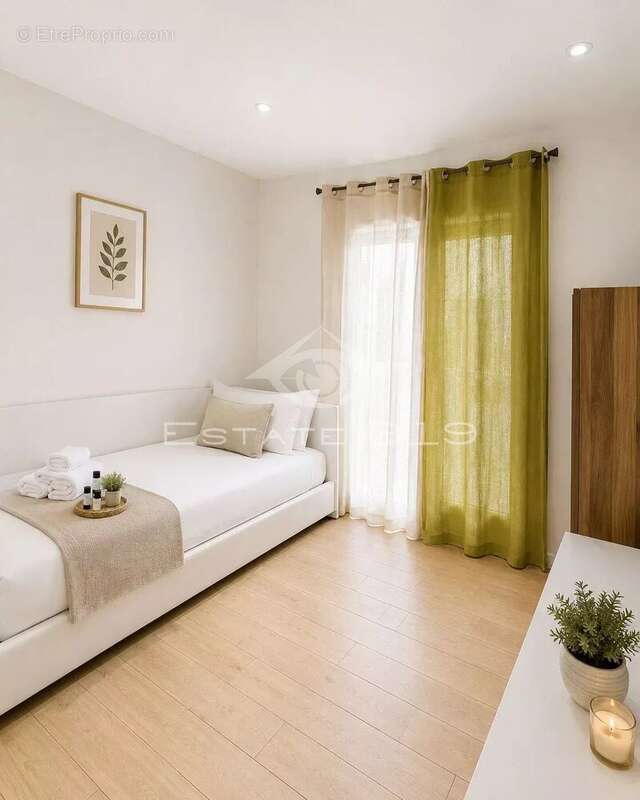 Maison à VALBONNE