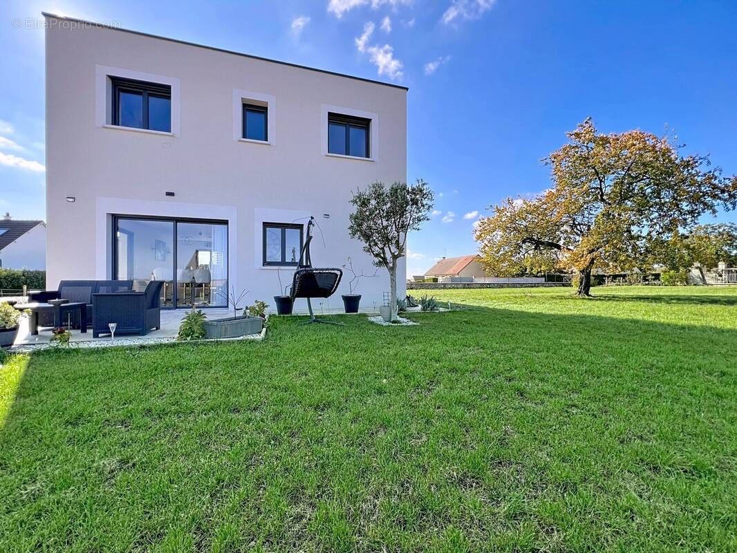 Maison à SAINT-DENIS-SUR-LOIRE
