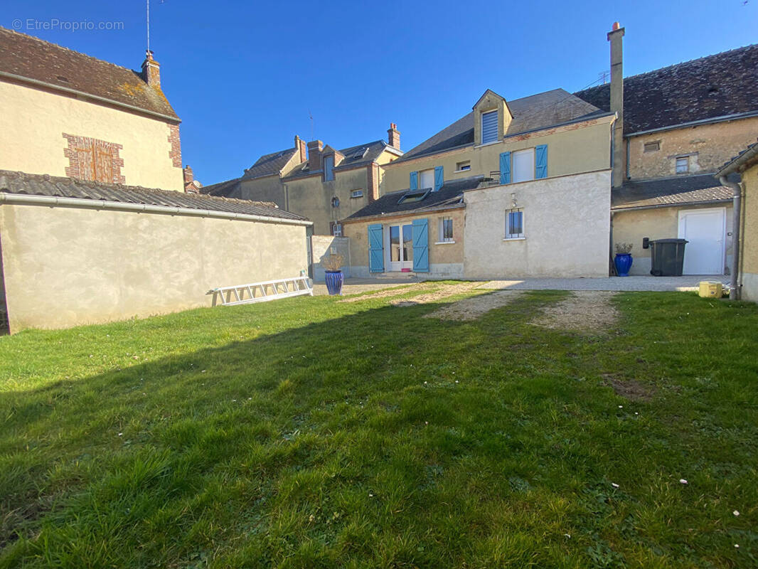 Maison à LA FERTE-BERNARD