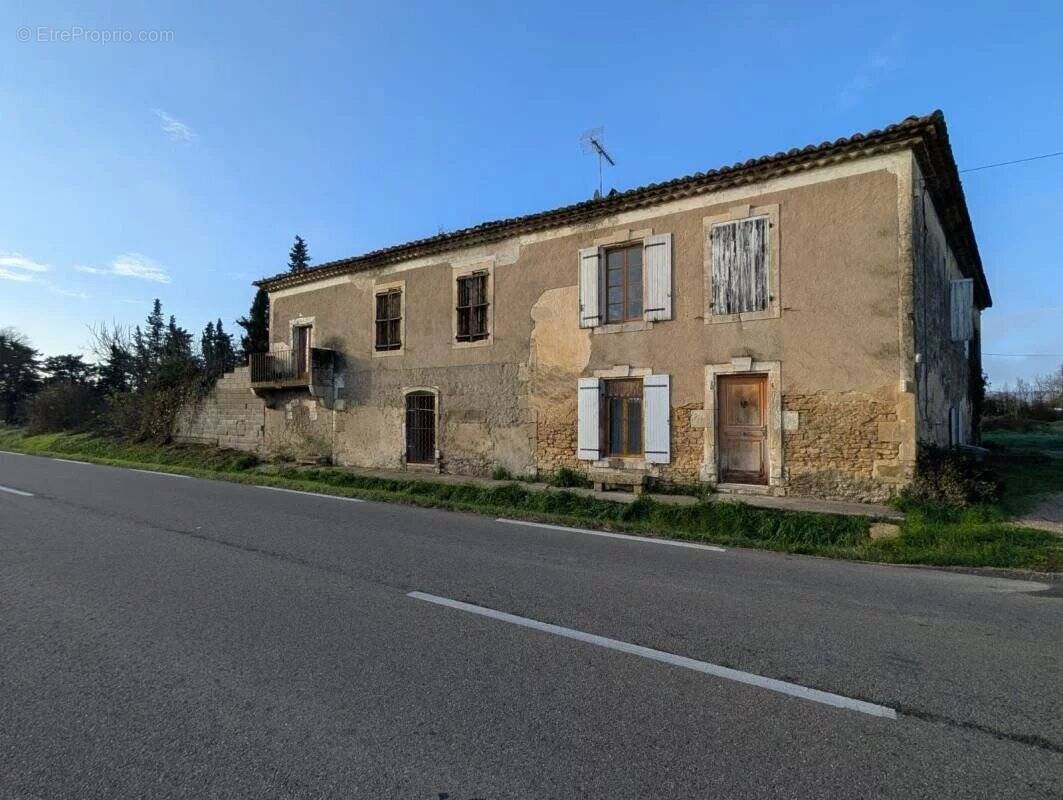 Maison à MEYNES