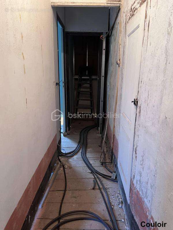 Maison à BEZ-ET-ESPARON