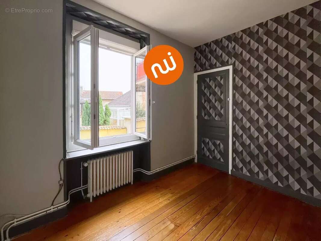 Appartement à SAINT-GENIS-LAVAL