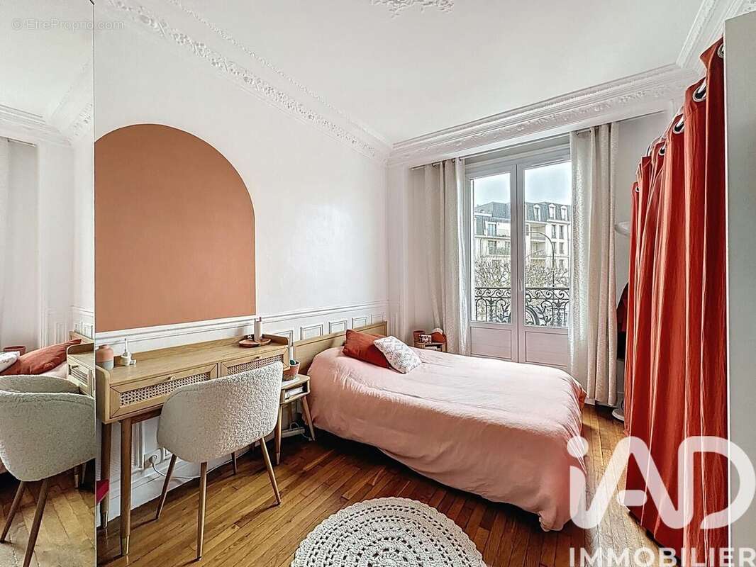 Photo 5 - Appartement à LA GARENNE-COLOMBES