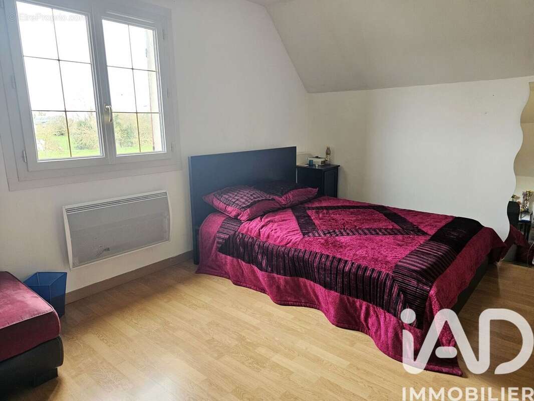 Maison 136 m² à Parville  - photo 9