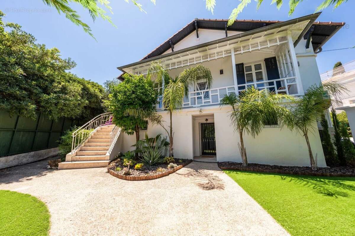 Le cannet - limite cannes - grande maison familiale renovee avec piscine - photo 20