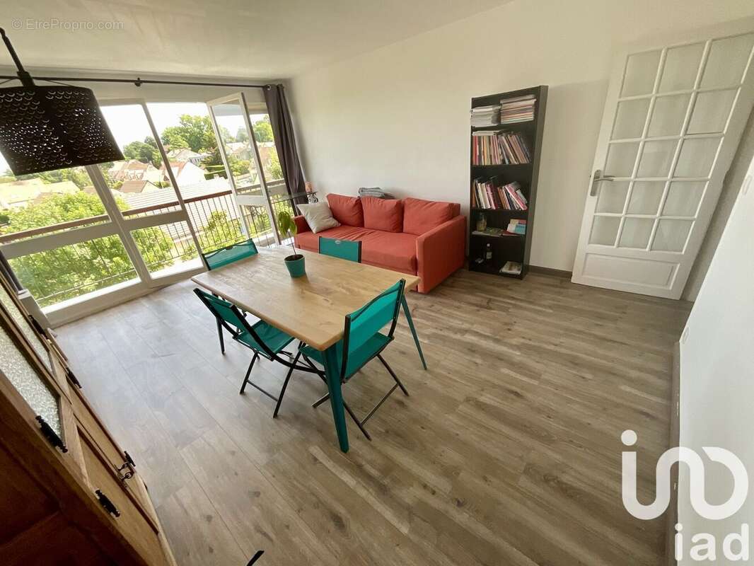 Photo 2 - Appartement à MENNECY