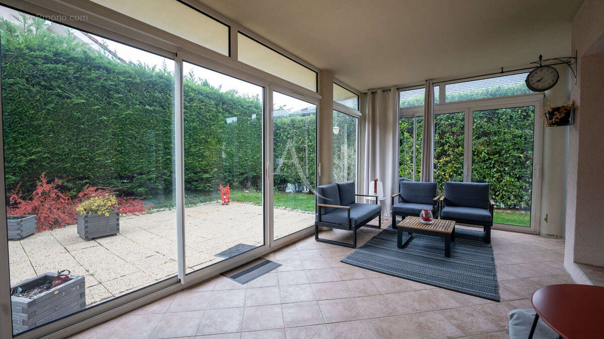 Maison à SAINT-JULIEN-EN-GENEVOIS