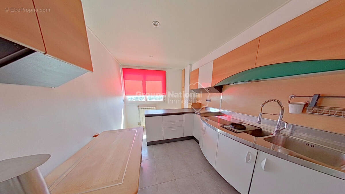 Appartement à VILLENEUVE-LES-AVIGNON