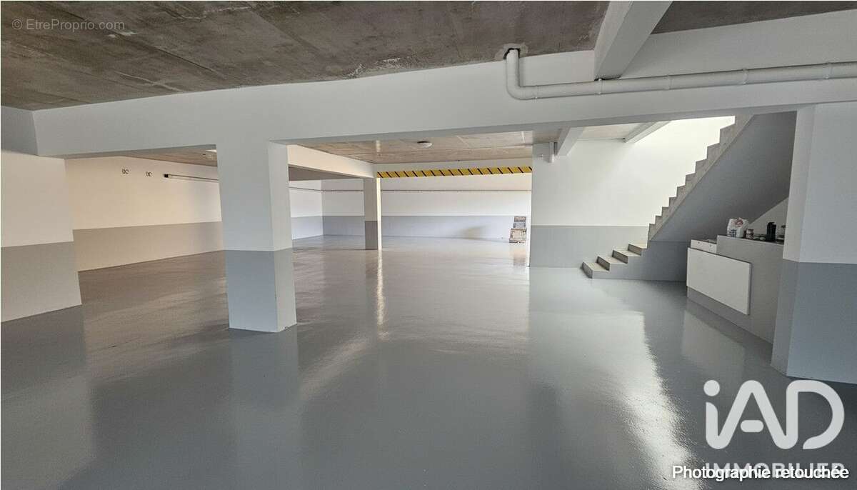 Commerce 554 m² à Le Tampon  - photo 4