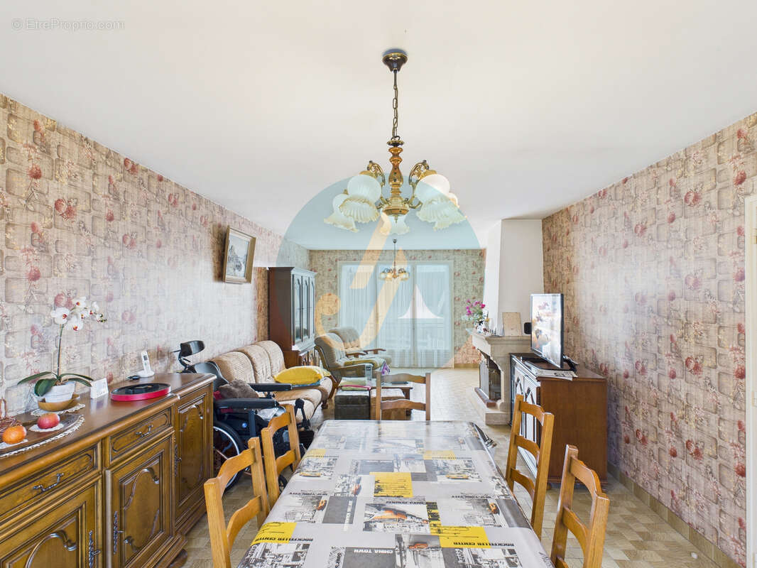 Maison à FOURCHAMBAULT