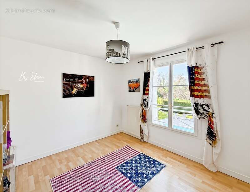 Maison à CLAYE-SOUILLY