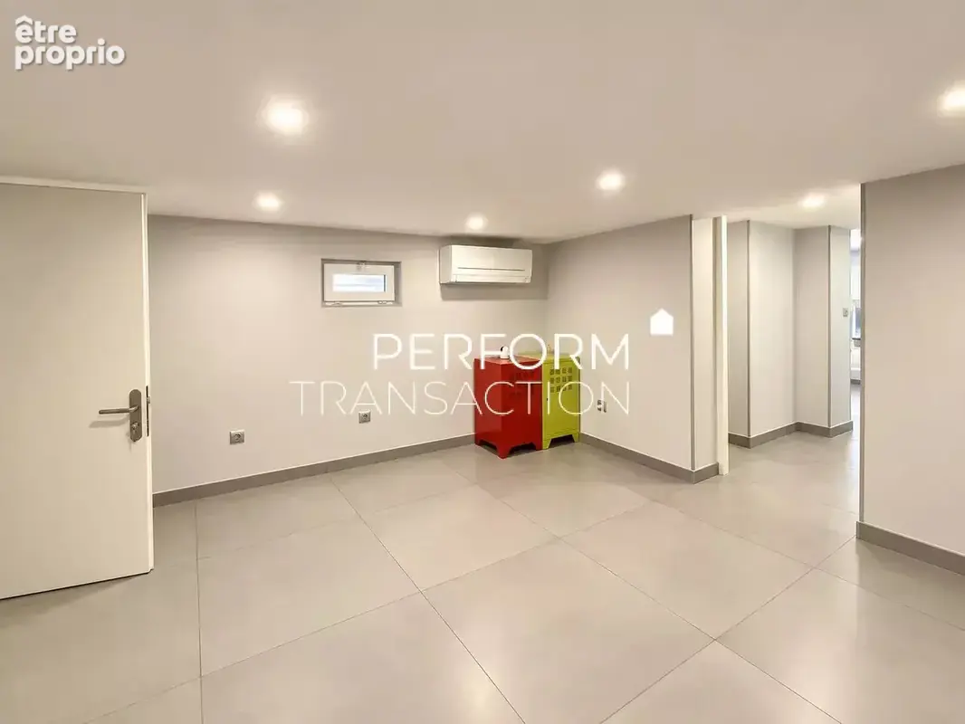 Fontaine – maison de ville 190 m² avec piscine et jardin - photo 12
