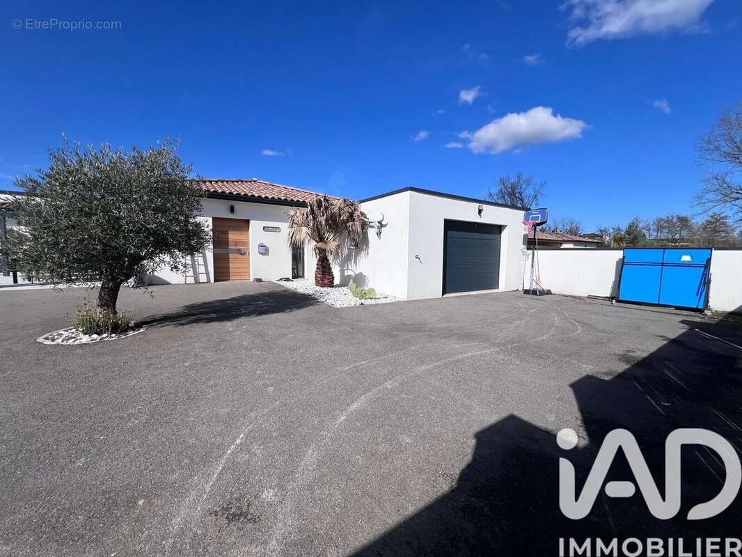 Photo 8 - Maison à VILLEMATIER