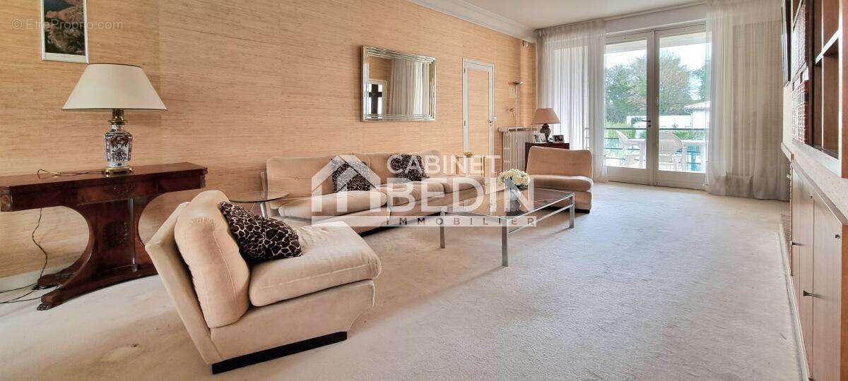 Maison à LE BOUSCAT