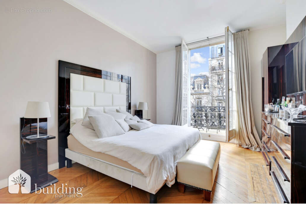 Ternes-Maillot Paris 17ème - Appartement 7 pièces 265 m² - photo 10