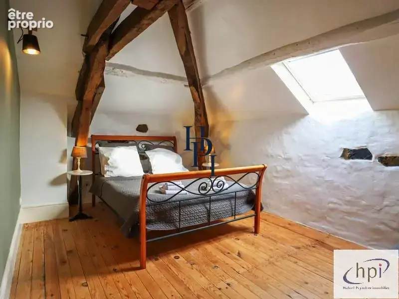 Vente ancien Prieuré transformé en Chambres d'hôtes sur terrain de 1790 m2 secteur Camarès. - photo 11