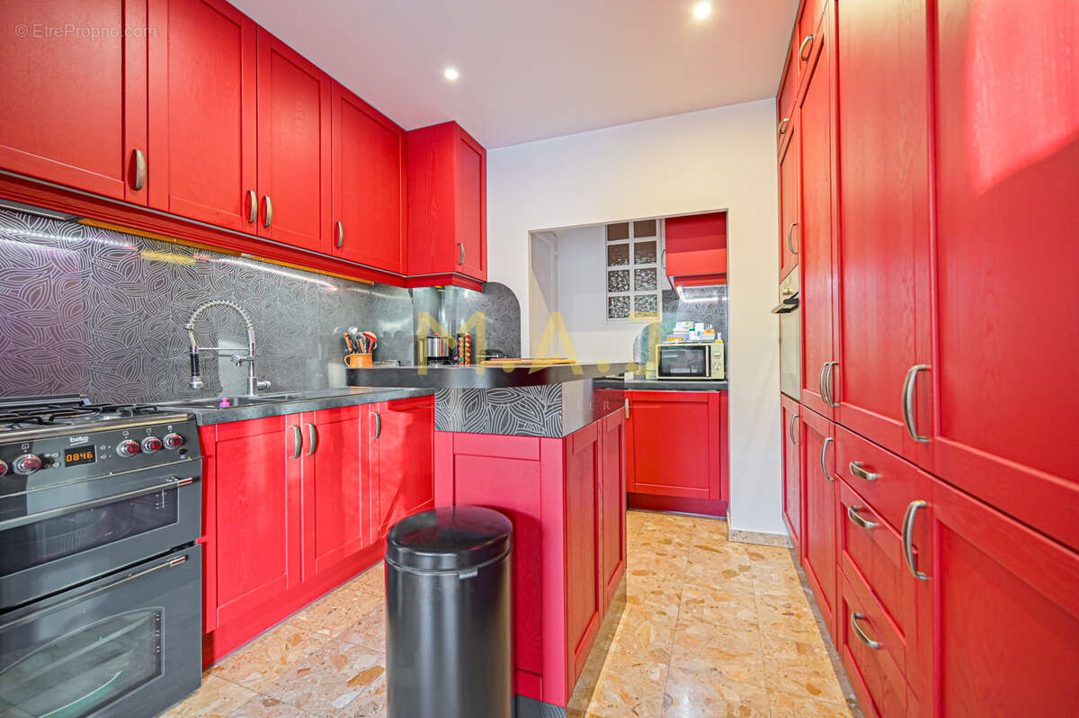 Maison à LE PERREUX-SUR-MARNE