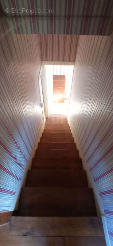 Maison à LAVAULT-SAINTE-ANNE