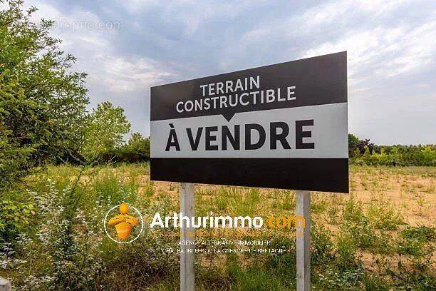 Terrain à BRUZ