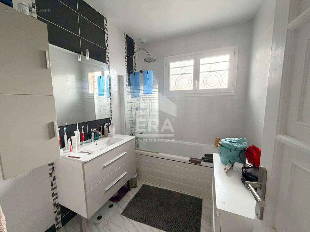 Maison à VILLENAVE-D&#039;ORNON