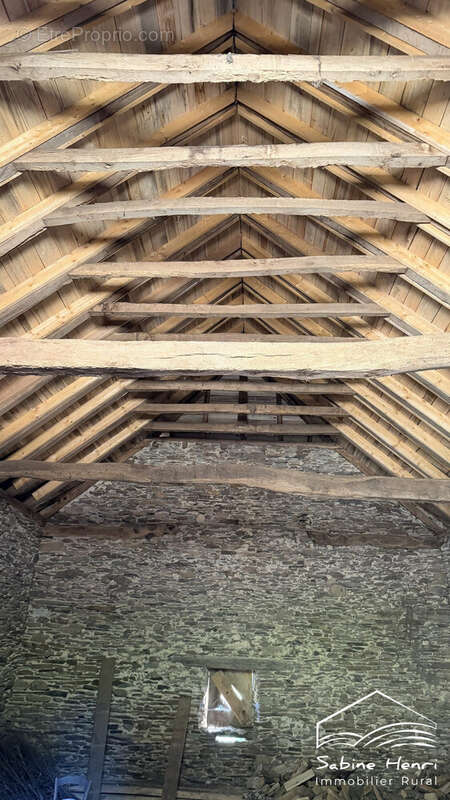 Maison 100 m² à Quins  - photo 8