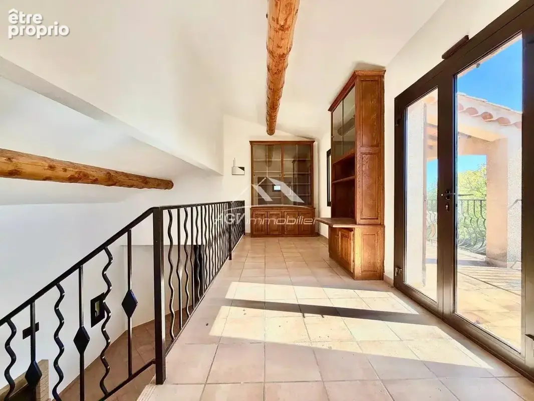 Propriété de 197 m² habitable sur environ 1600 m², vue imprénable - photo 12