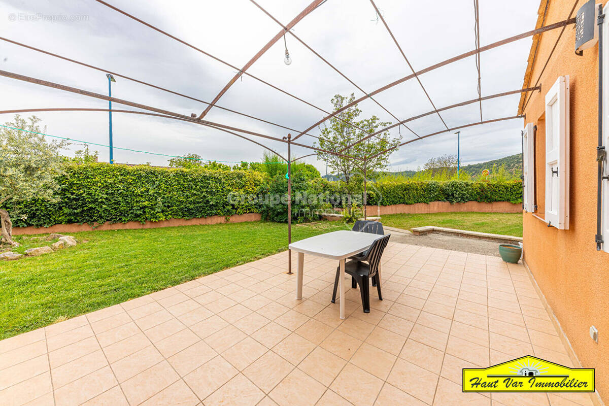 Maison à GREOUX-LES-BAINS