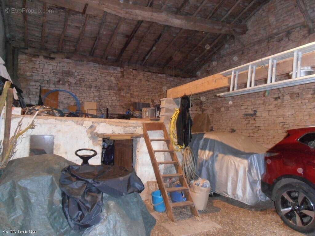 Maison à SAUZE-VAUSSAIS