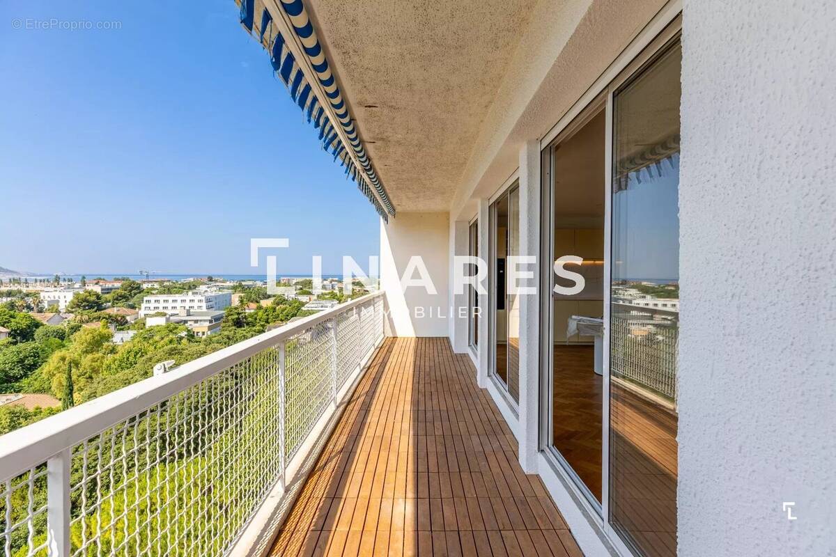 Appartement à MARSEILLE-8E