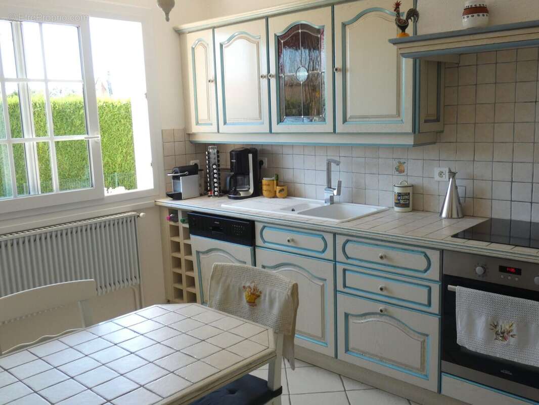 Maison à SAINT-OUEN-DE-THOUBERVILLE