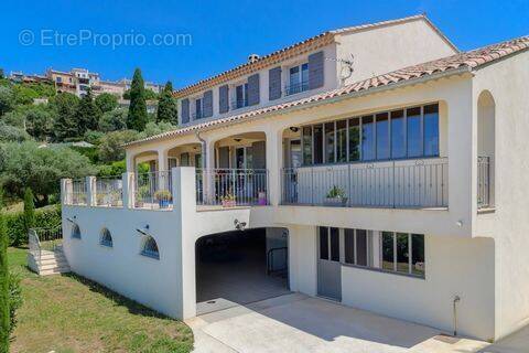 Maison à LE CASTELLET