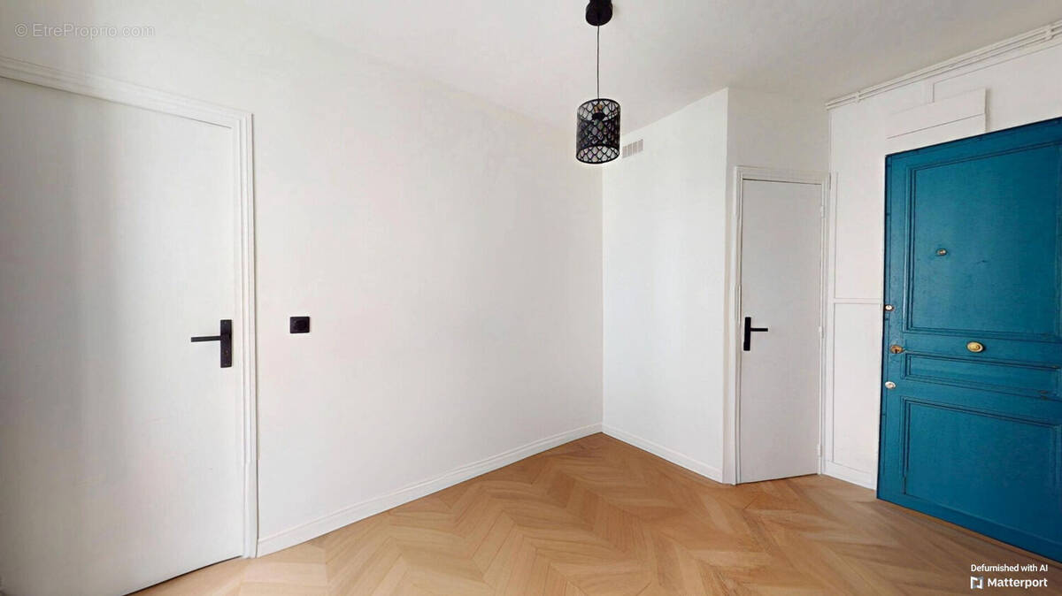 Appartement à PARIS-14E